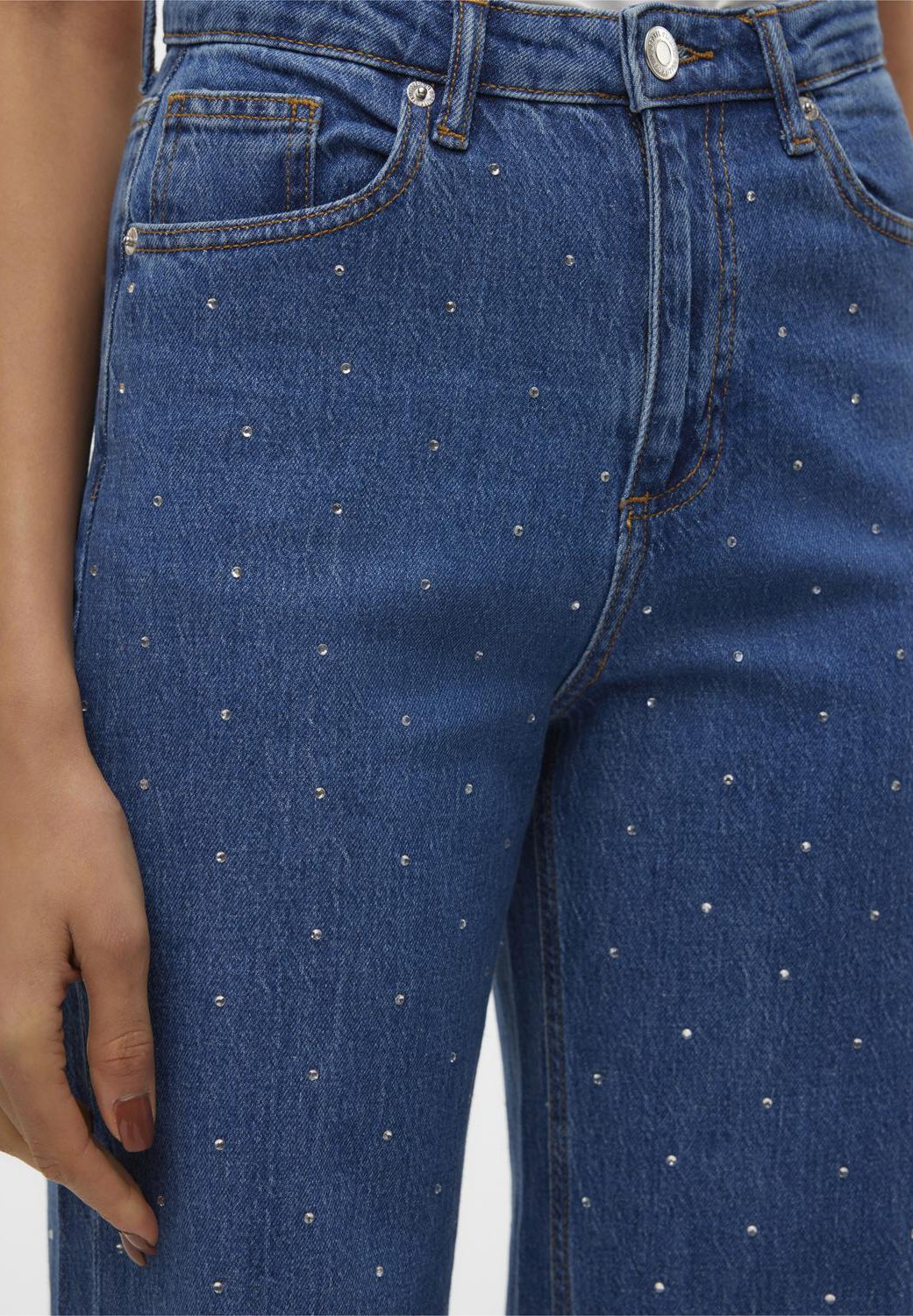 【COLOR iN ID】Diva Stud Denim Roses Daicock with Studs Logo Loose Fit Denim Jacket – EVISU