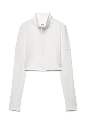 Giacca bianca corta con zip, colletto alto, maniche lunghe e cuciture piatte; presenta un logo circolare sul lato inferiore destro.