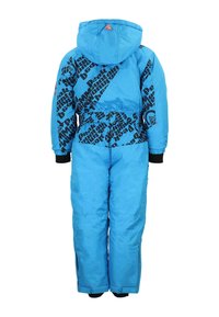 Combinaison d'hiver isolée bleu vif avec capuche, motif textuel noir sur le haut du dos et les manches, taille élastique et poignets noirs.