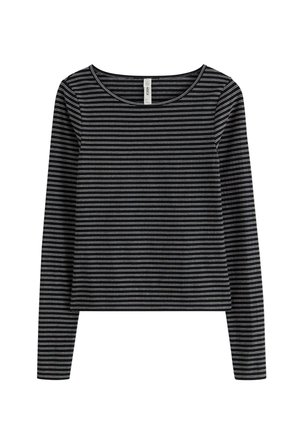 Langærmet sort top med hvide og grå horisontale striber, med rund halsudskæring og blødt, letvægtsstof.