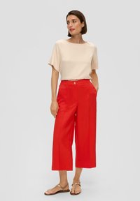 s.Oliver BLACK LABEL CULOTTE  WIDE LEG - Broek - preiselbeere