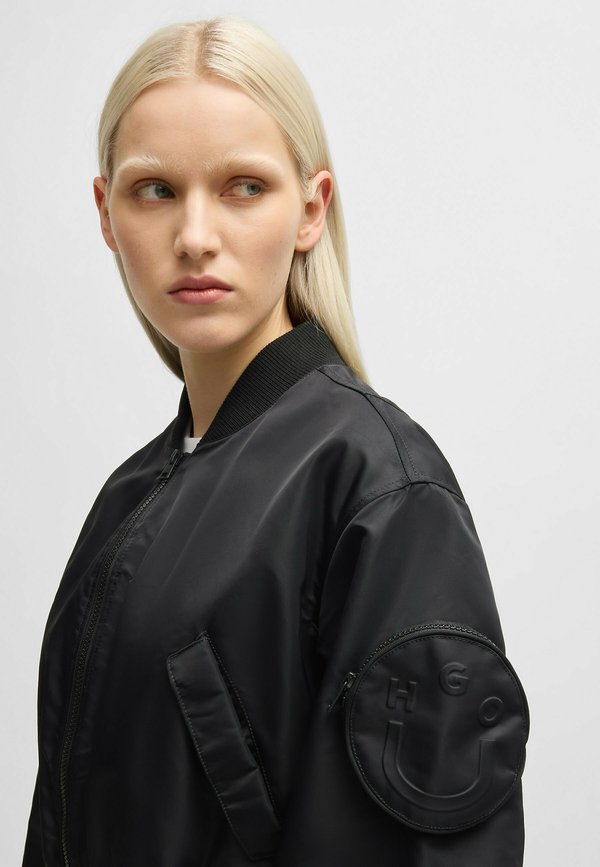 FORAIA - Bomber Jacket2