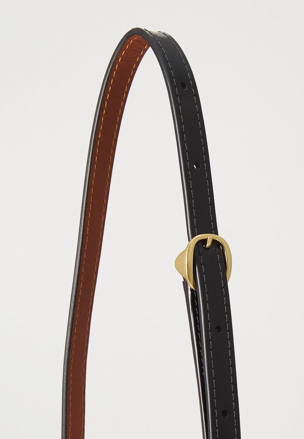 PATENT SIGNATURE TABBY CHAIN - Cross body bag3