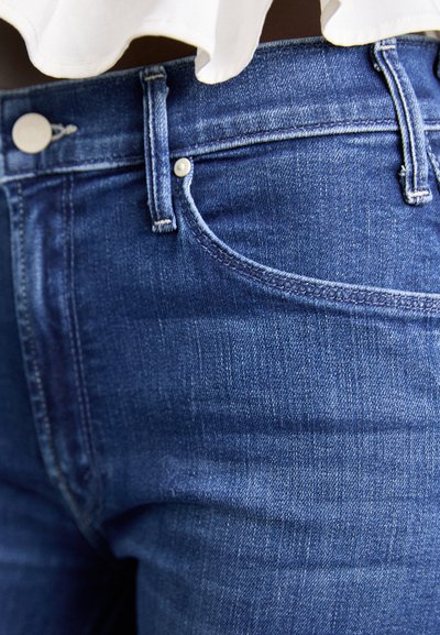 Mother THE MID RISE DAZZLER ANKLE FRAY - Jeans Skinny - blue denim