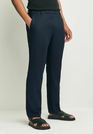 REGULAR FIT - SMART TEXTURED WITH  WAISTBAND - Pantaloni - navy
