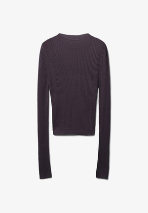Maglia lunga a maniche con coste viola, con collo tondo, caratterizzata da una vestibilità aderente e un tessuto testurizzato. Il design è minimalista e ben strutturato.