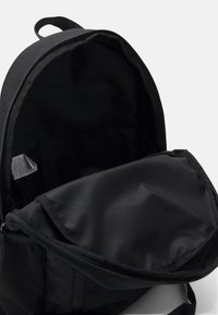 Nike Sportswear SET UNISEX - Astuccio - black