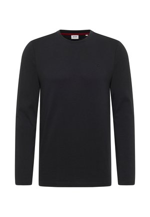 Schwarzes Langarm-T-Shirt mit Rundhalsausschnitt aus Baumwollmischung, mit kleinem Logo auf der linken Brust und rotem Akzent am Halsausschnitt.