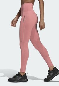 adidas Performance Leggings - red