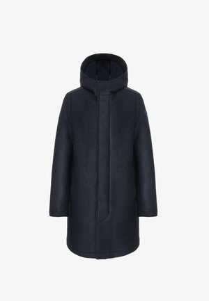 Manteau long bleu marine en polaire, doté d'un col montant et d'une fermeture éclair dissimulée. Texture lisse, couture minimale et aucun matériel visible.