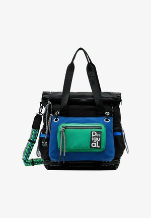 Schwarzer Stoffrucksack mit grünen und blauen Akzenten, mehreren Reißverschlussfächern, strukturierten Griffen und einem gemusterten Schultergurt.