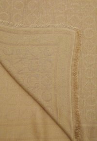 Calvin Klein MONOGRAM SCARF 130x130 - Skjerf - beige