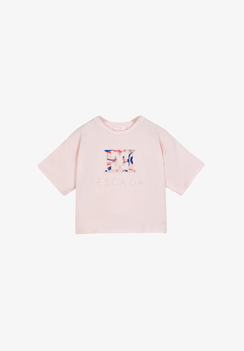 T-shirt corta rosa chiaro con maniche larghe, con una toppa logo "EC" colorata e la scritta "ESCADA" ricamata sotto sul davanti.