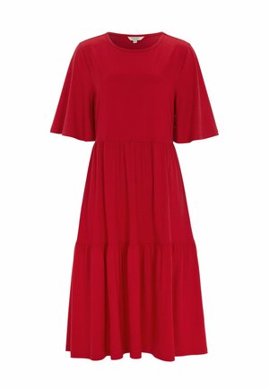 Punainen midi-mekko, jossa lyhyet liehuvat hihat, pyöreä pääntie, kerätty vyötärö ja kerroksellinen helma.