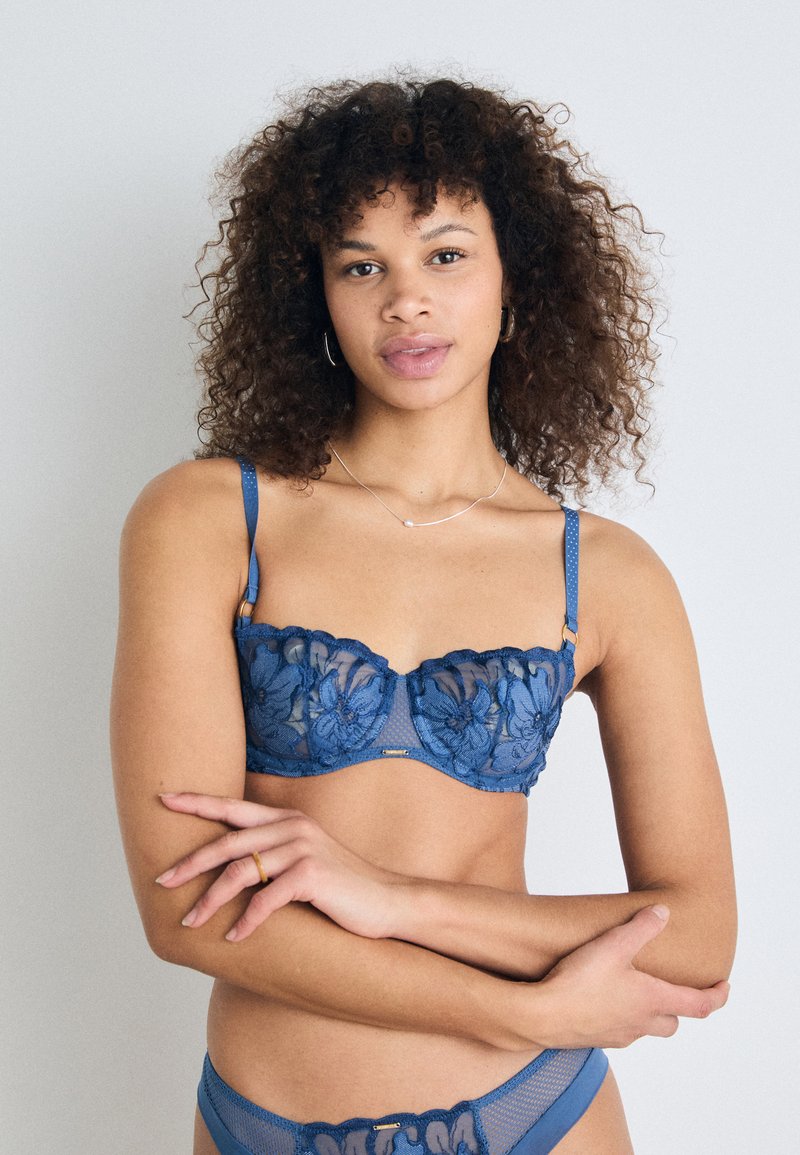 Chantelle HALF CUP BALCONY BRA - Σουτιέν με μπανέλα - jeans blue denim