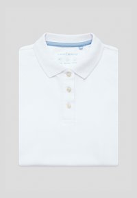 Biały polo wykonany z oddychającej bawełny, z kołnierzykiem, trzema guzikami oraz jasnoniebieskimi akcentami na wewnętrznej stronie kołnierza.