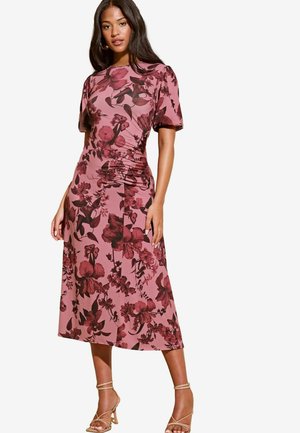 Lipsy PUFF SLEEVE RUCHED PRINTED - Jerseykleid - pink