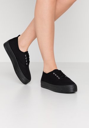Tenisky - black