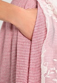 Krüger Dirndl Dirndl
