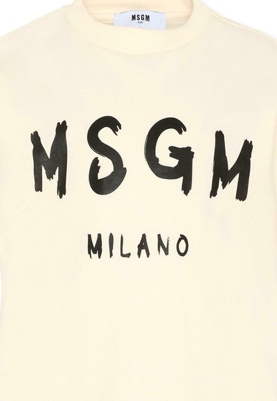 Sweter w kolorze kremowym z wyraźnym czarnym napisem "MSGM MILANO" w stylu pędzelkowym, wykonany z miękkiego materiału z okrągłym dekoltem.