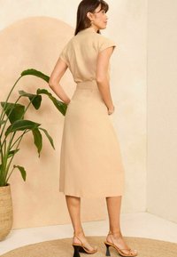 Love & Roses DOUBLE BREASTED MIDI - REGULAR FIT - Tričkové šaty - beige