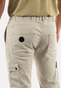 Project X Paris Pantaloni cargo - gris