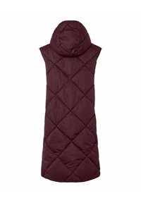 Lång, ärmlös puffväst i djup burgundy, med huva och diamantkviltat mönster. Slät textur, rundad nederkant och utan synliga stängningar.