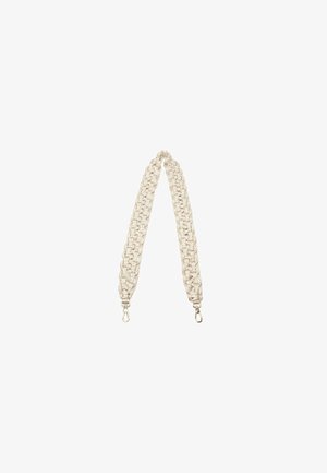 Gevlochten stoffen schouderriem in crème kleur met zilveren metalen clips aan elk uiteinde. Heeft een textuurpatroon voor duurzaamheid.