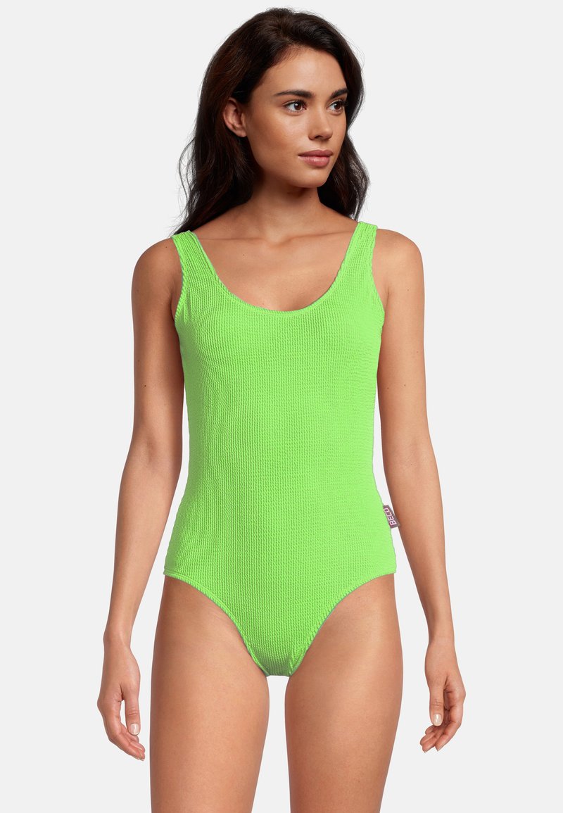 Maillot de bain une pièce vert fluo avec un design texturé à côtes, des bretelles larges et un décolleté en scoop. Coupe simple et près du corps.