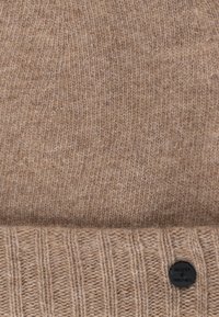 Bickley+Mitchell SKULL  - Muts - dk sand
