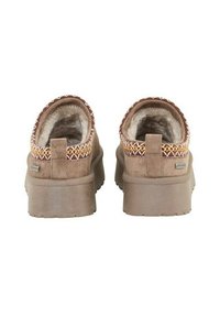 TOM TAILOR LICENCE - Chaussons - mud