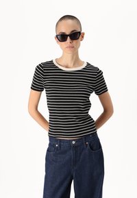 GAP Petite BAGGY HOLMAN - Wide leg - rinsed