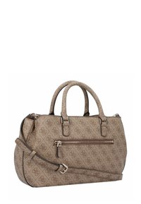 Beige tas met textuur, voorzien van een ritsvak aan de voorkant, dubbele handvatten aan de bovenkant en een verstelbare schouderband. Heeft een patroon op de stof.