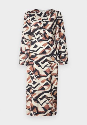 Vestido longo feito de tecido suave; apresenta padrões abstratos em castanho, preto e creme; decote em v e mangas longas; fecho com zip na parte de trás.