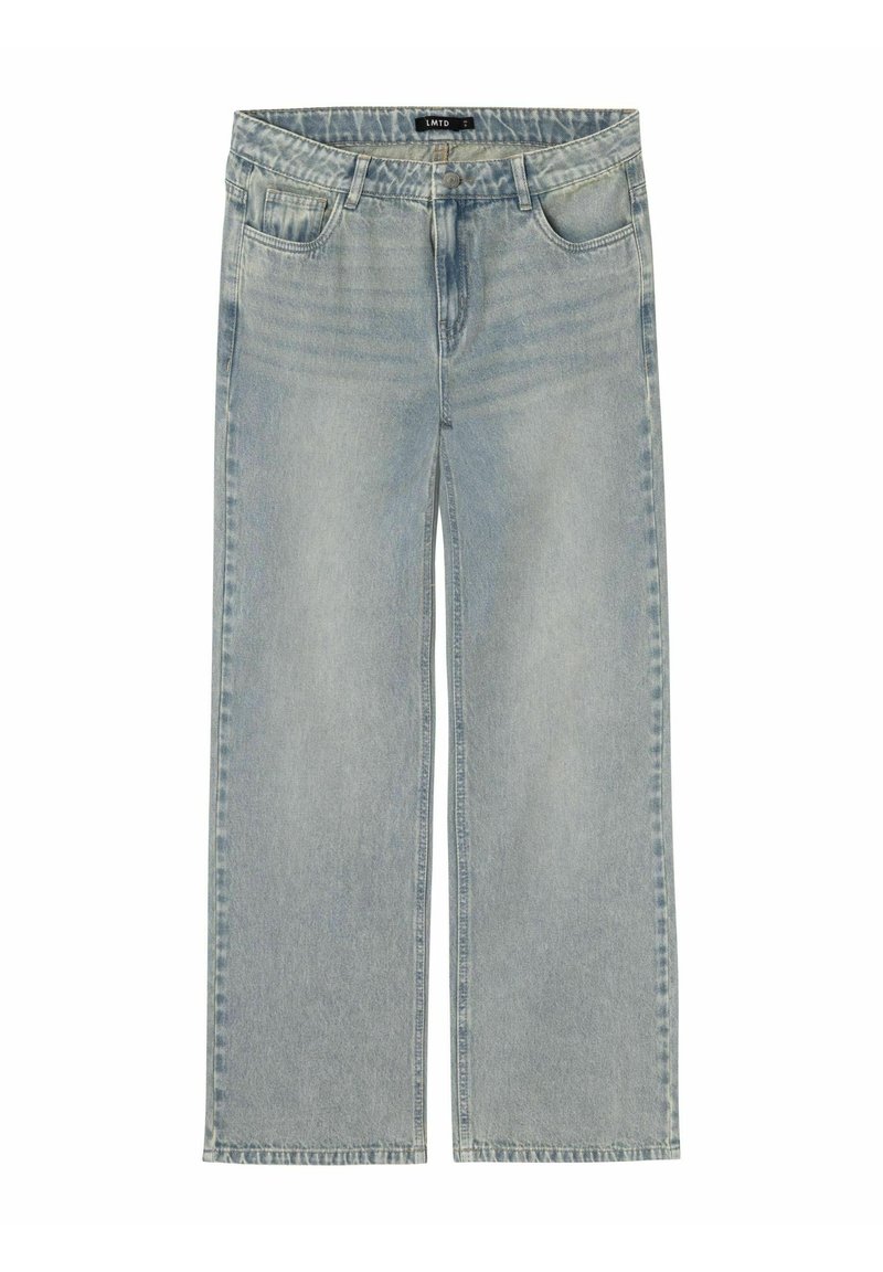 Jeans de mezclilla de pierna ancha en azul claro con cintura alta, cierre frontal de botón y cremallera, y diseño de cinco bolsillos.