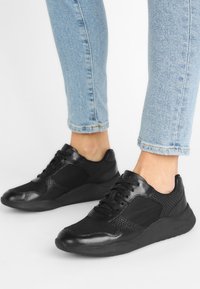 Clarks Sneakers basse - snake print, black