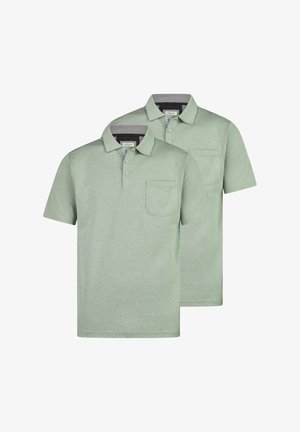 Zwei hellgrüne kurzärmelige Poloshirts mit Kragen, Knöpfen und Brusttaschen, dargestellt auf weißem Hintergrund.