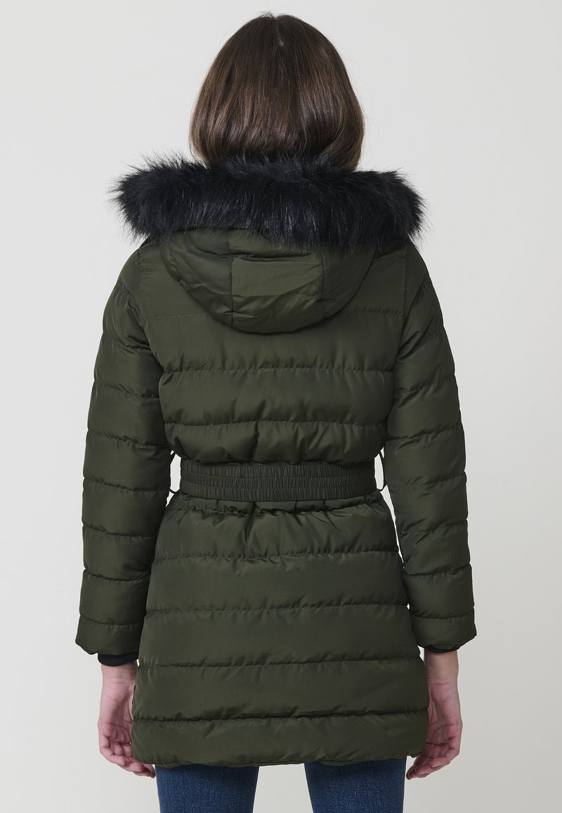 Giacca Imbottita Invernale Donna Nera Con Collo Alto In Faux-pelliccia E Tasche Con Zip - Stile Urbano Koröshi