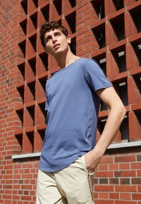 Lee SHAPED TEE - T-shirt básica - marine