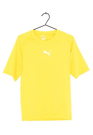 Żółta sportowa koszulka z krótkim rękawem i okrągłym dekoltem z logo Puma w białym kolorze na środku. Wykonana z lekkiego, oddychającego materiału.