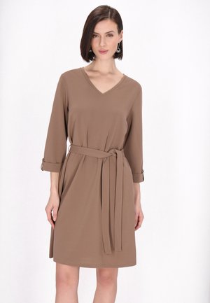 usha Vestido informal - beige