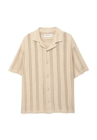 Beige kortærmet skjorte med skiftende striber af solide og åbne strikstrukturer, med krave og fem knaplukninger foran.