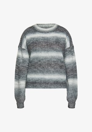 Szary i biały sweter w paski, dziany, z długimi rękawami i okrągłym dekoltem, wyeksponowany na białym tle.