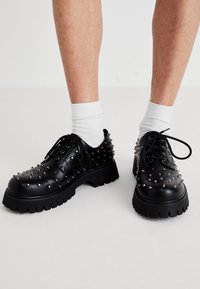 PENITENT - Lace-ups - black