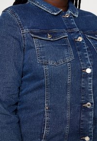 ONLY Carmakoma Džínová bunda - blue denim