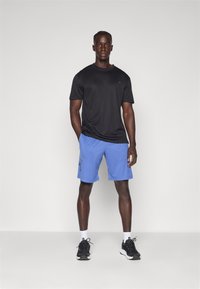 Under Armour TECH GRAPHIC  - Träningsshorts - starlight/black