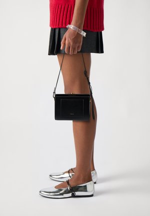ARCO MINI SHOULDER BAG - Handtasche - nero