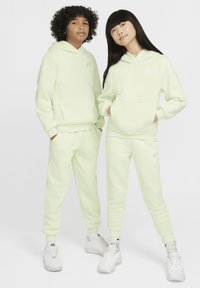 Nike Sportswear CLUB UNISEX - Sudadera - lime ice white