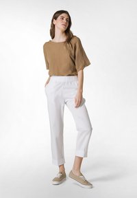Deha T-shirt basic - almond