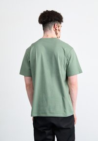 Carhartt WIP POCKET - Jednoduché tričko - khaki